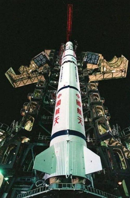 亚洲卫星发射视频,壮丽瞬间，科技辉煌