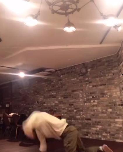 亚洲舞王视频色情,视频意外曝光色情内容引发热议